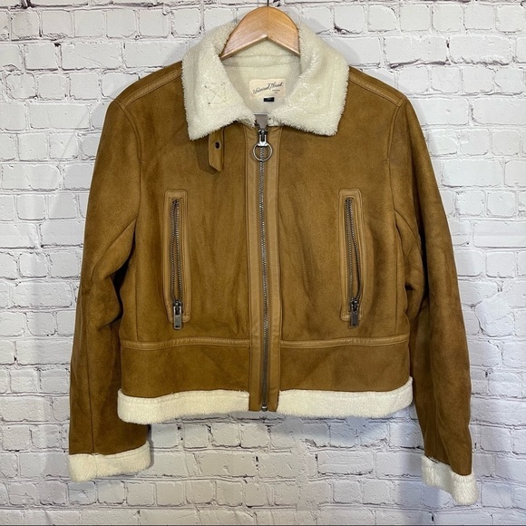 Universal Thread Faux Leather with Sherpa Trim size Medium - Picture 1 of 10